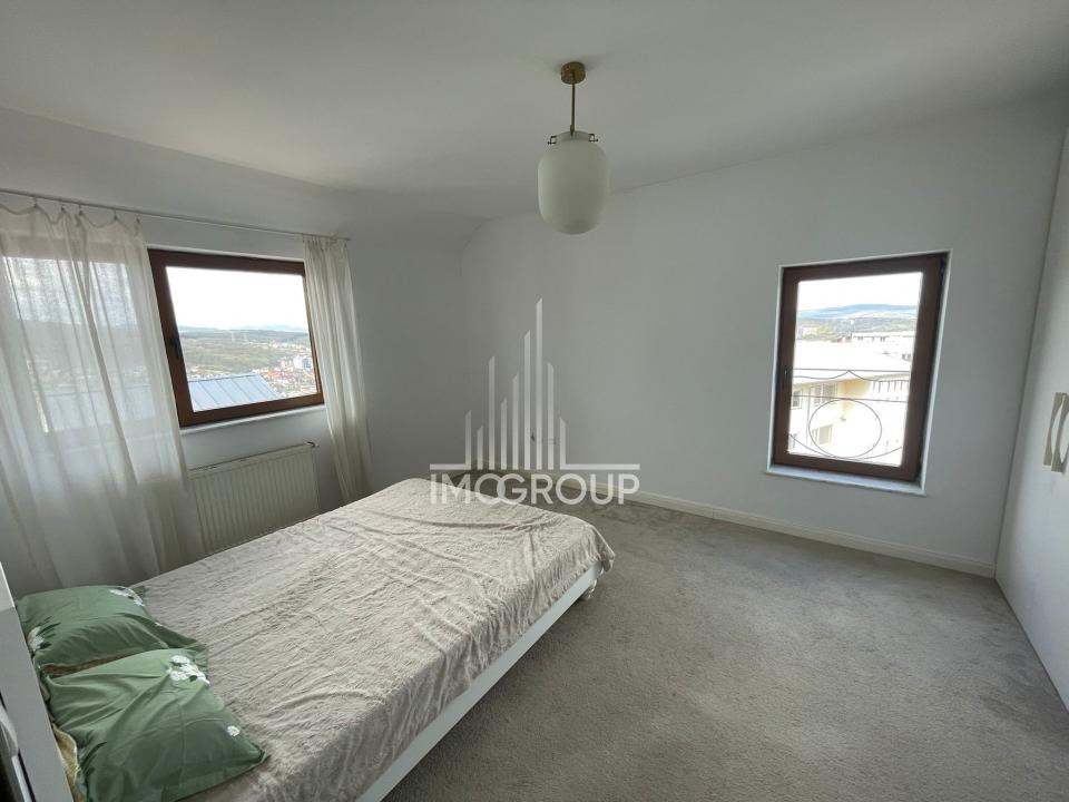 Apartament 3 camere Golden Tulip | Mansardă vilă | Curte | Liniște