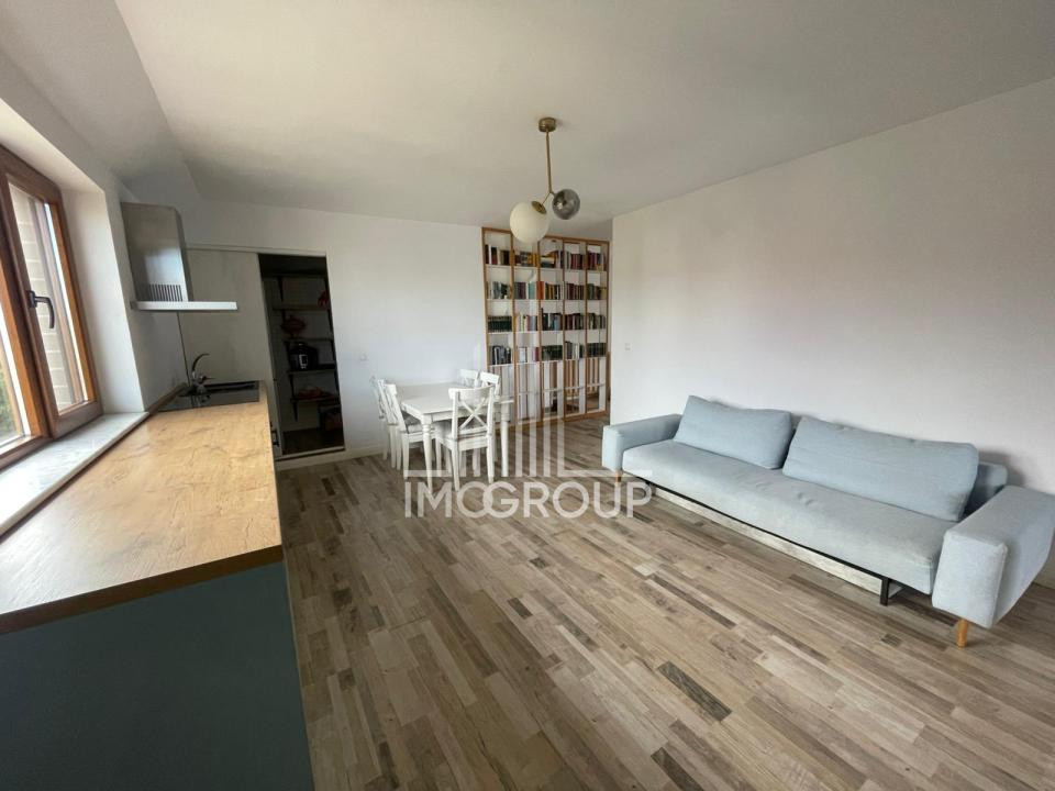 Apartament 3 camere Golden Tulip | Mansardă vilă | Curte | Liniște