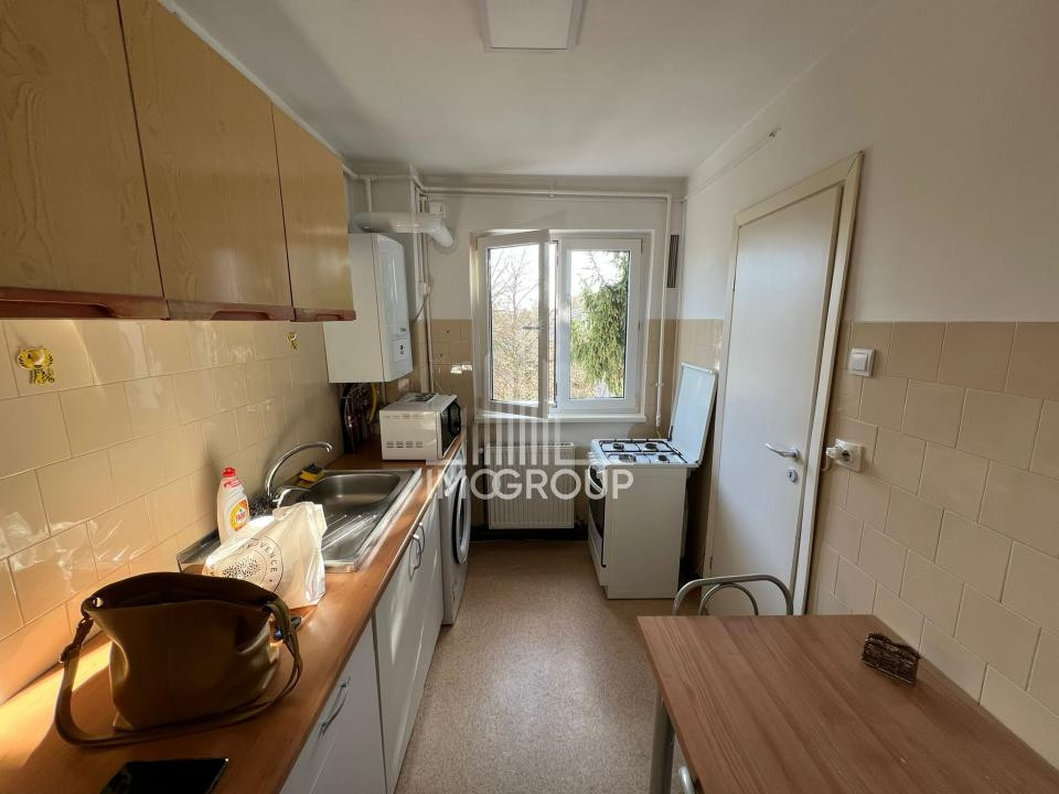 De inchiriat apartament 2 camere Padis