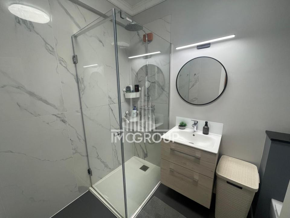 Apartament 2 camere spațios, balcon mare, lângă parc, bloc 2015