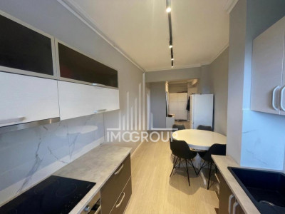 Apartament 2 camere spațios, balcon mare, lângă parc, bloc 2008