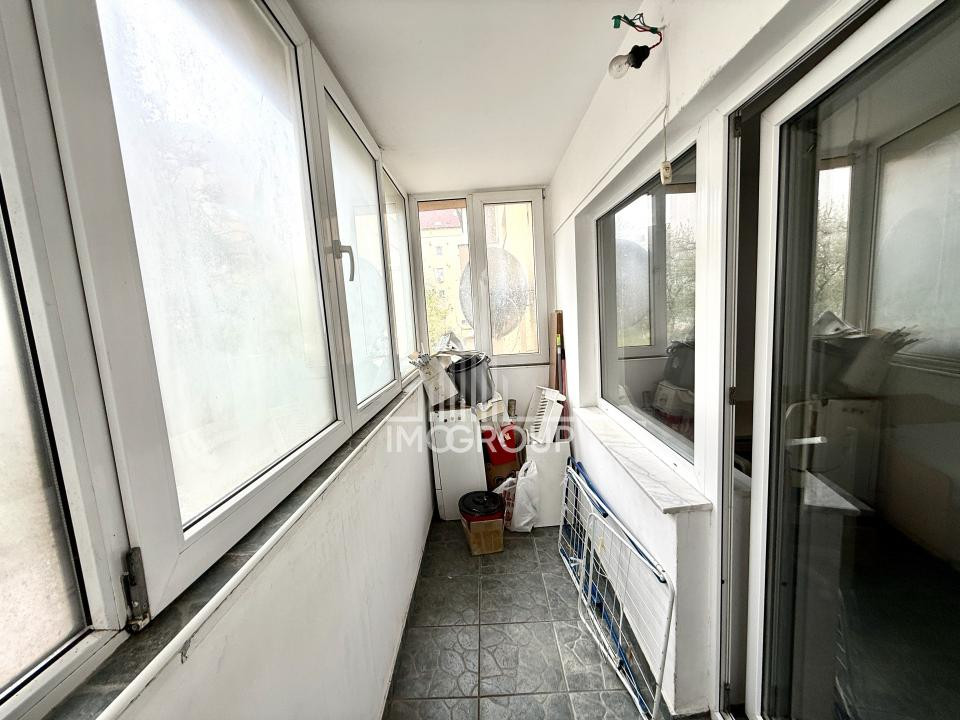 Apartament cu 3 dormitoare | Zona Piata Zorilor/ UMF | Etaj 1 | Balcon