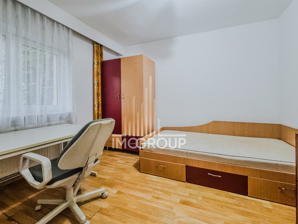 Apartament cu 3 dormitoare | Zona Piata Zorilor/ UMF | Etaj 1 | Balcon