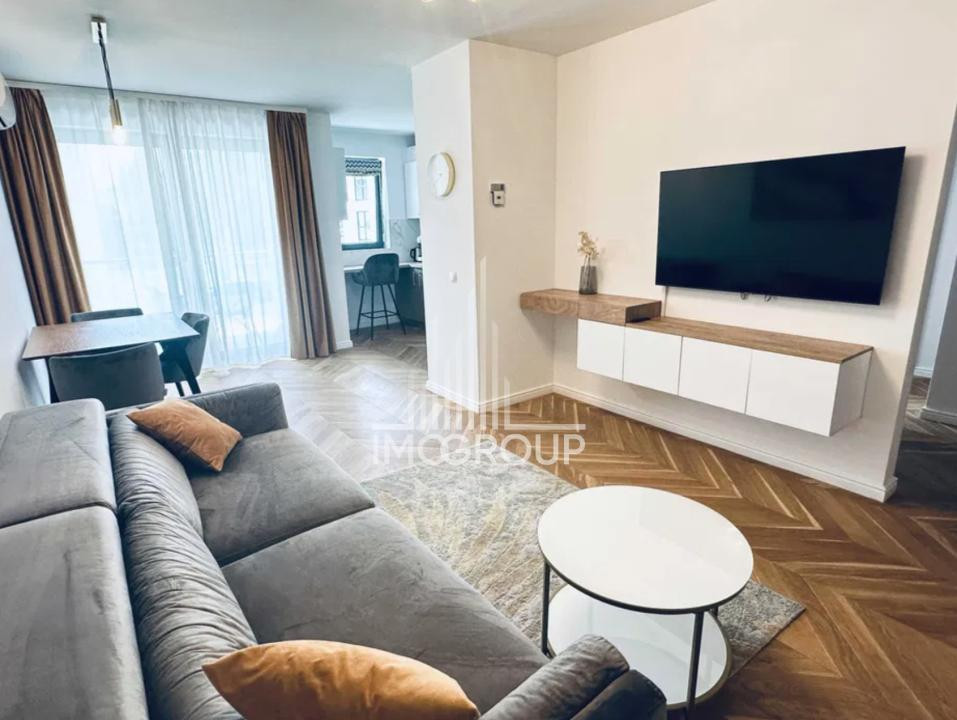 Închiriez apartament modern cu 2 camere –  lângă The Office & Record Park