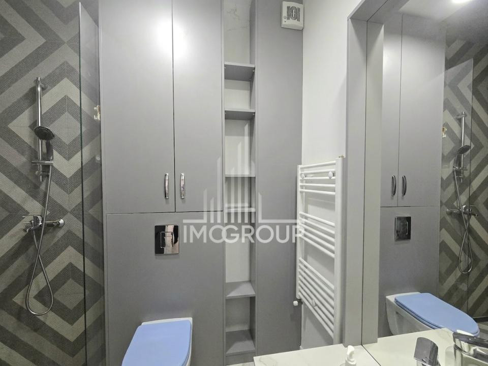 Inchiriez apartament cu 2 camere si parcare