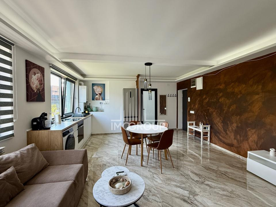 Apartament cu 3 camere | Zona Centrală | etaj 2 | Ocupabil din 1 Iunie