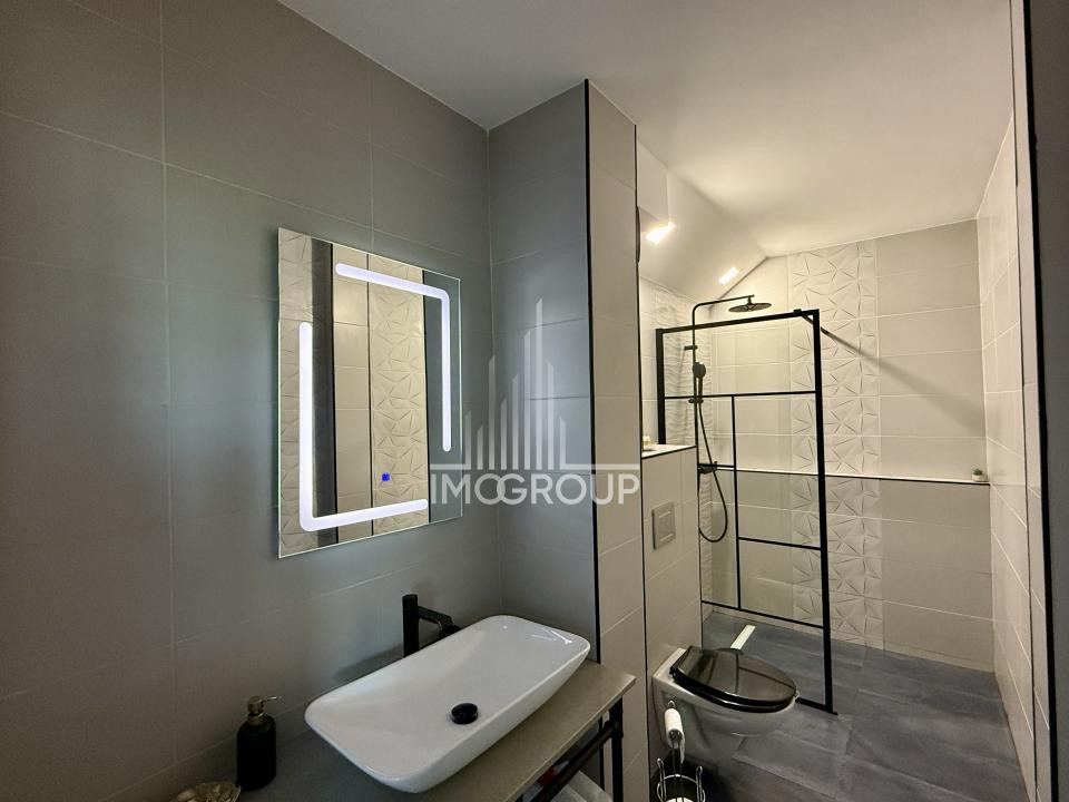 Apartament cu 3 camere | Zona Centrală | etaj 2 | Ocupabil din 1 Iunie