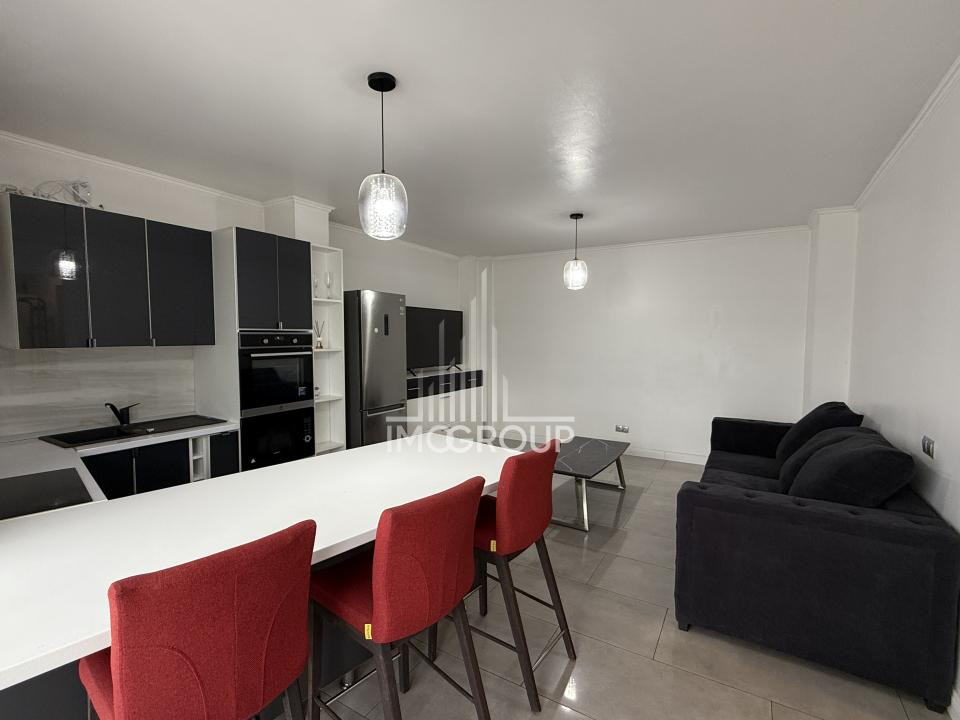 Apartament cu 2 camere | 2 Parcări | Terasă | Zona străzii Decebal 