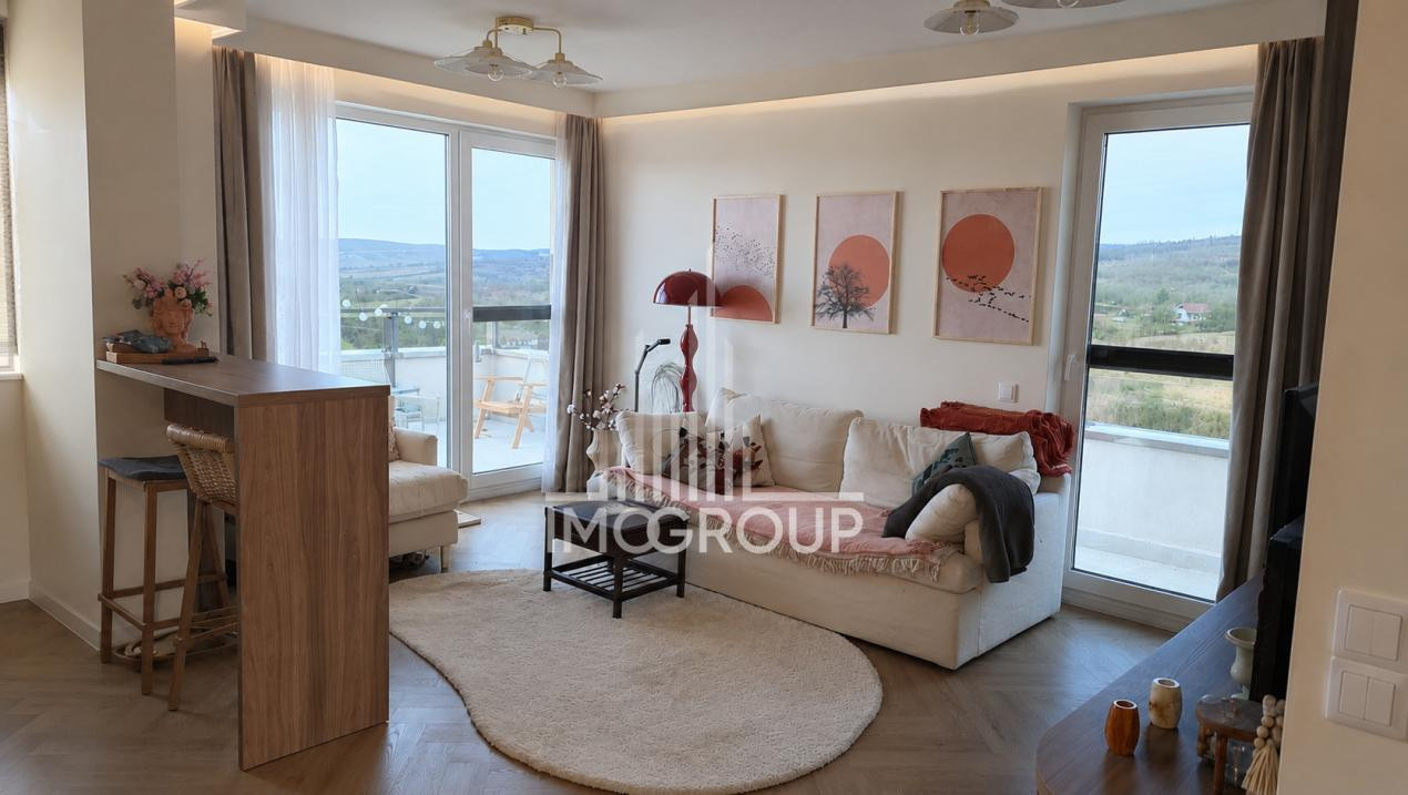Vanzare apartament 2 camere in Sopor, 25 mp Terasa &Garaj