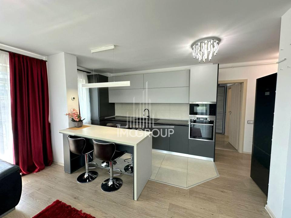 Inchiriere apartament elegant 3 camere , 2 bai & terasă , view 