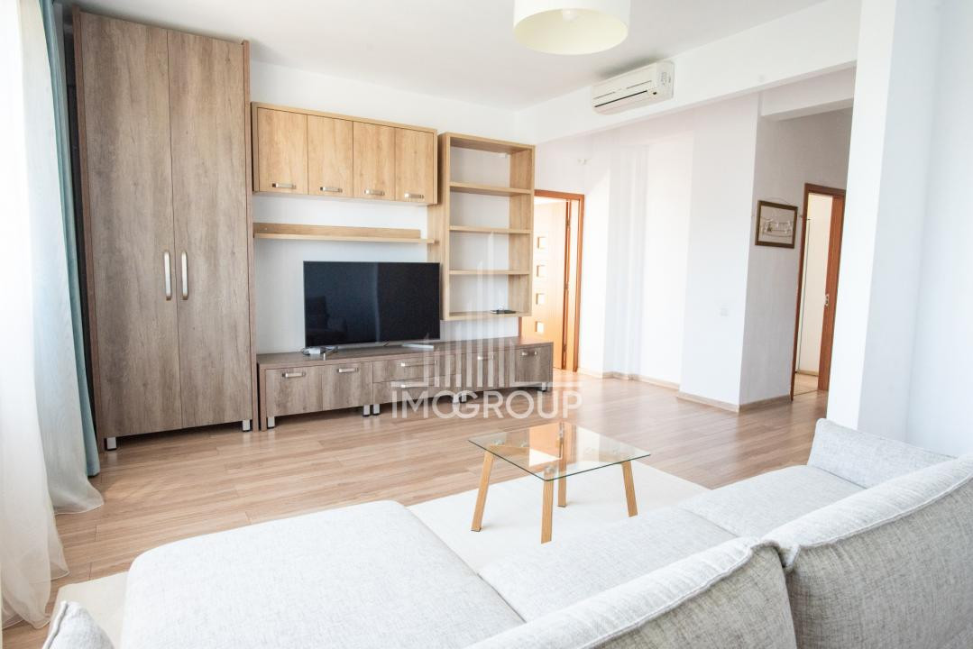 Vanzare apartament decomandat 2 camere -str Dorobantilor 