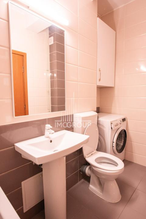 Vanzare apartament decomandat 2 camere -str Dorobantilor 