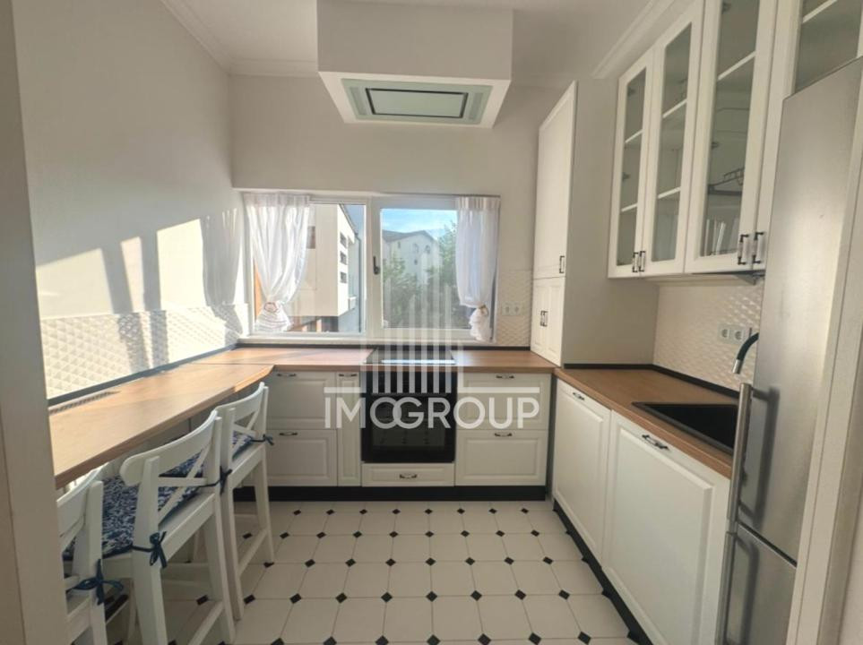 Apartament 3 camere si garaj de inchiriat Andrei Muresanu
