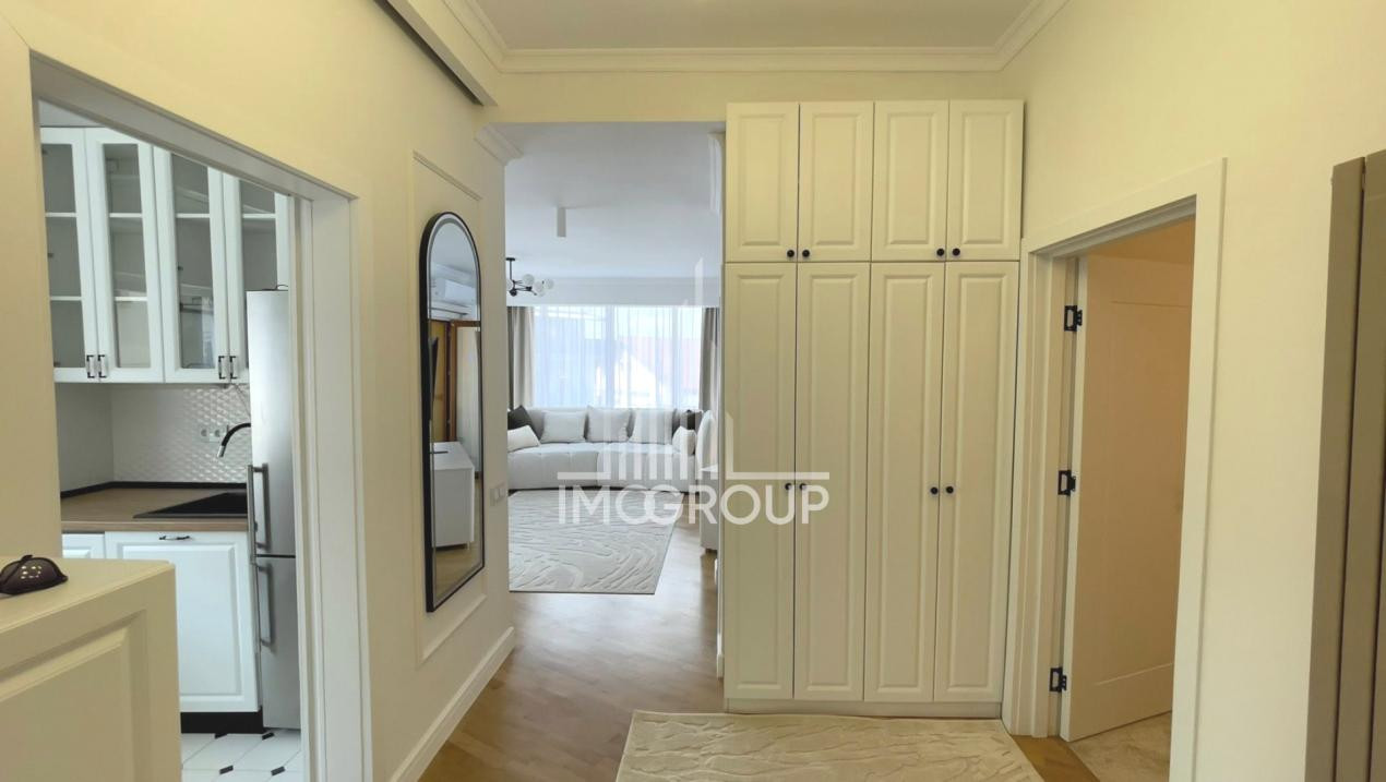 Apartament 3 camere si garaj de inchiriat Andrei Muresanu