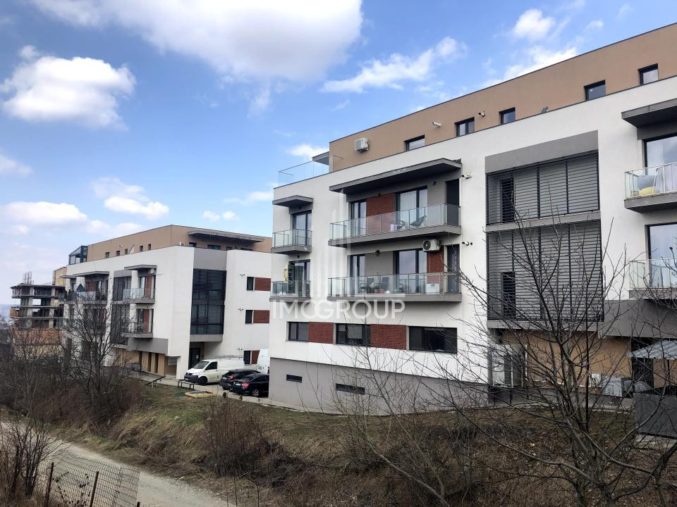 Apartament(birou)  2 camere cu grădină proprie 60 mp | 56 mp utili | Europa