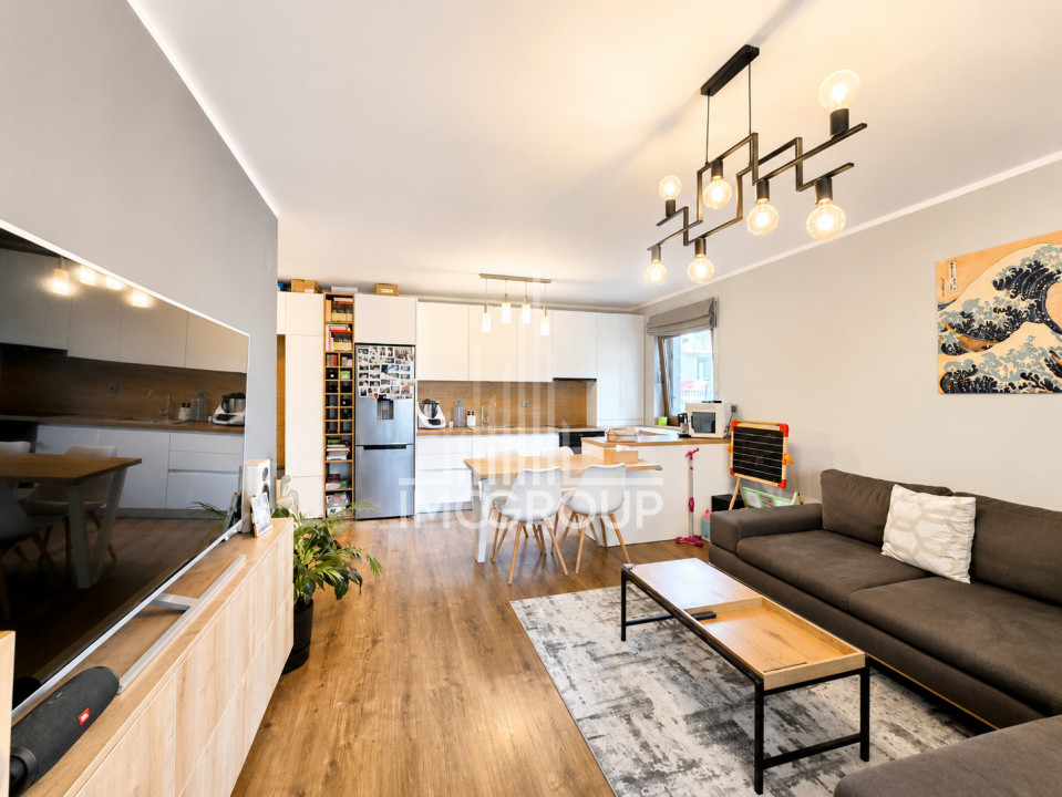 0% comision! Apartament modern cu 3 camere de vânzare si garaj
