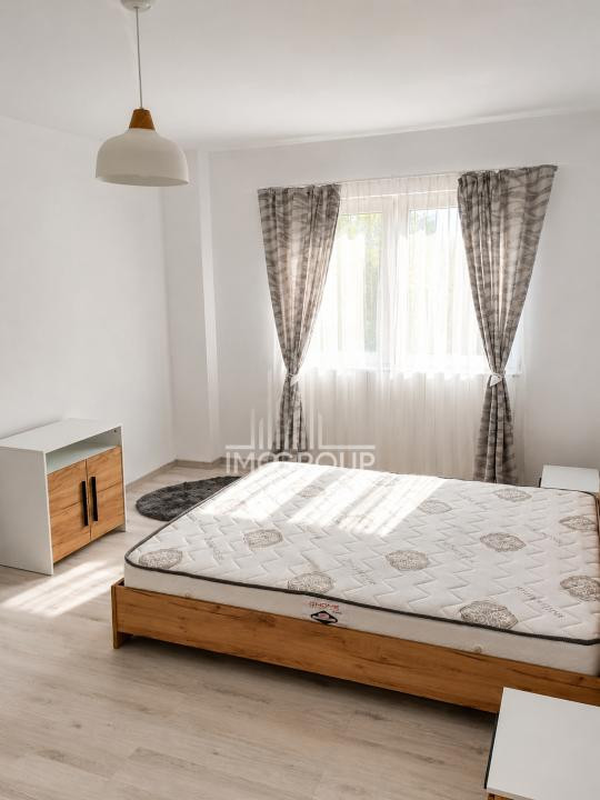 Apartament cu 2 camere de inchiriat si paracre