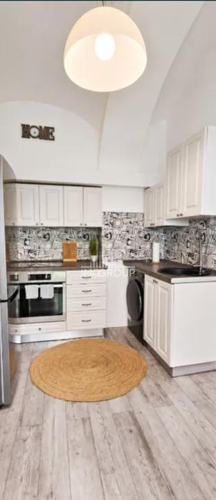 Apartament cu 2 camere de închiriat – Piața Muzeului, 
