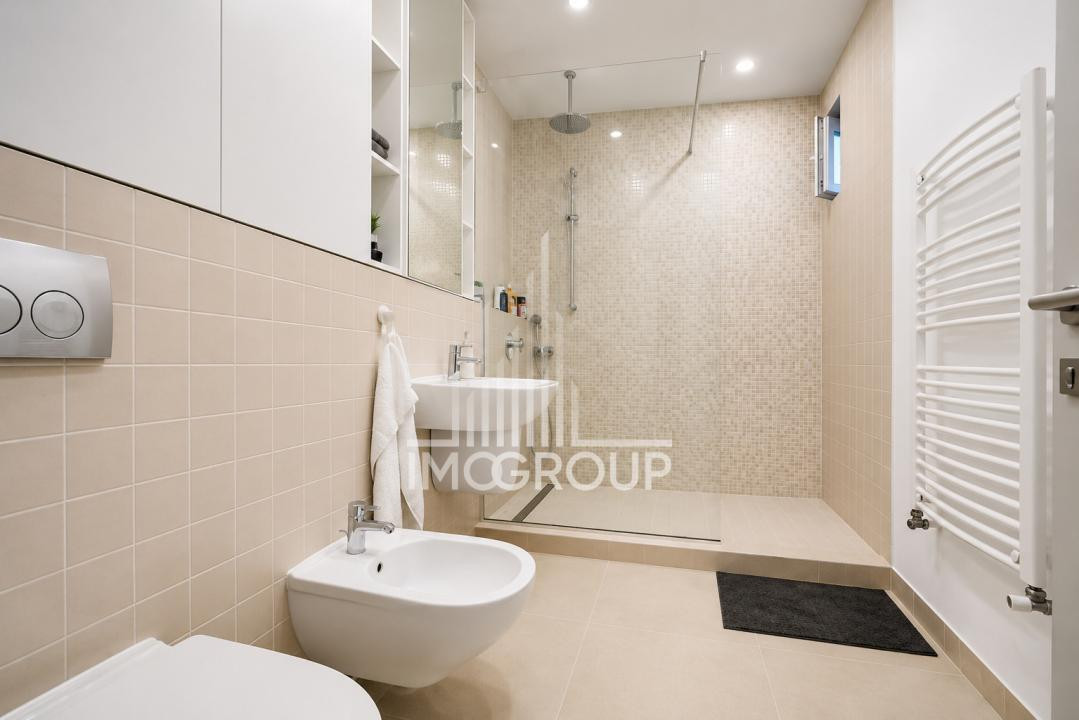 Apartament 125 mp în Vilă, 4 Camere, Andrei Mureșanu, Zona Engels, Garaj