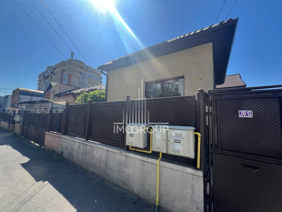 De inchiriat casa/birouri strada Dunării Intre Lacuri