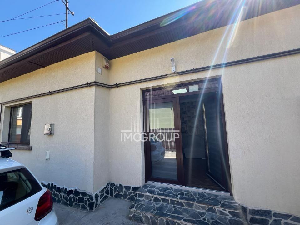 De inchiriat casa/birouri strada Dunării Intre Lacuri