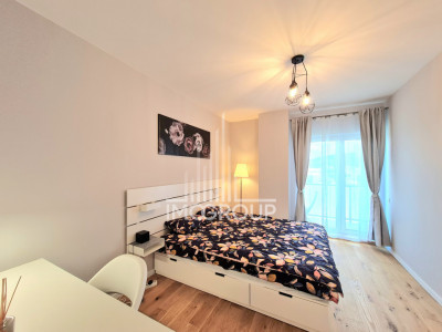 De inchiriat apartament 2 camere , dressing, AC, parcare