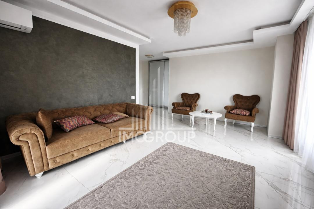 Apartament 2 camere,  decomdat cu parcare si priveliste superba  in Avella
