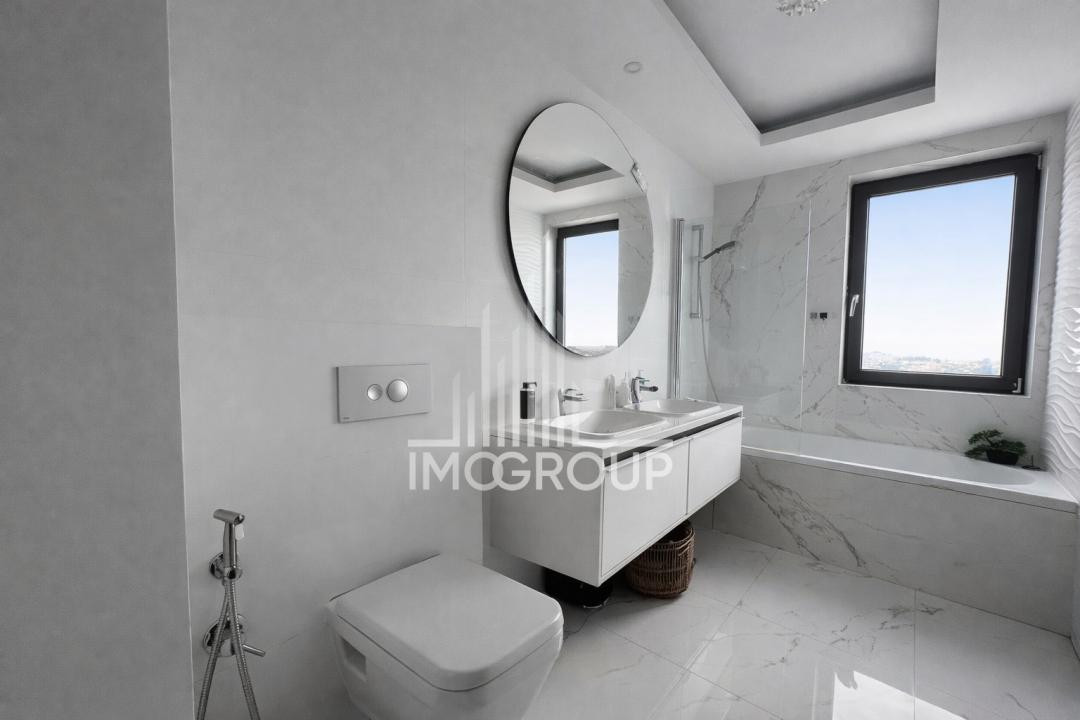 Apartament 2 camere,  decomdat cu parcare si priveliste superba  in Avella