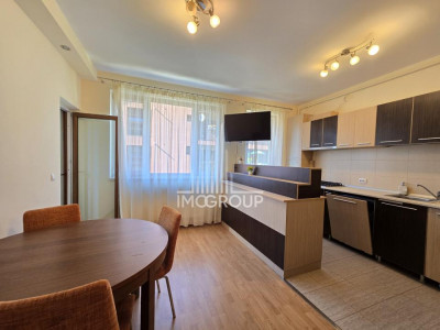 Inchiriez apartament cu 2 camere, parcare, str Urusagului, Terra