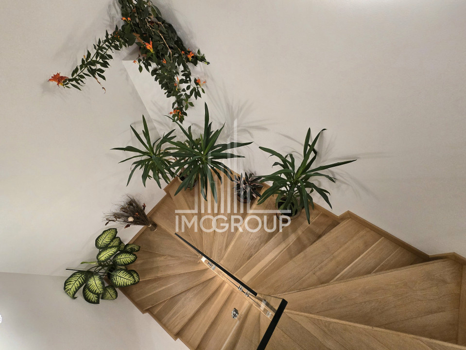 Casa tip duplex 4 camere de inchiriat, curte, Borhanci, zona TCI