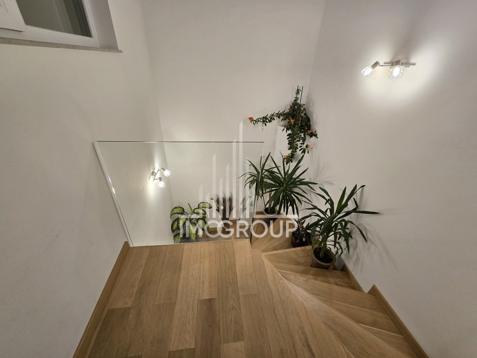 Casa tip duplex 4 camere de inchiriat, curte, Borhanci, zona TCI