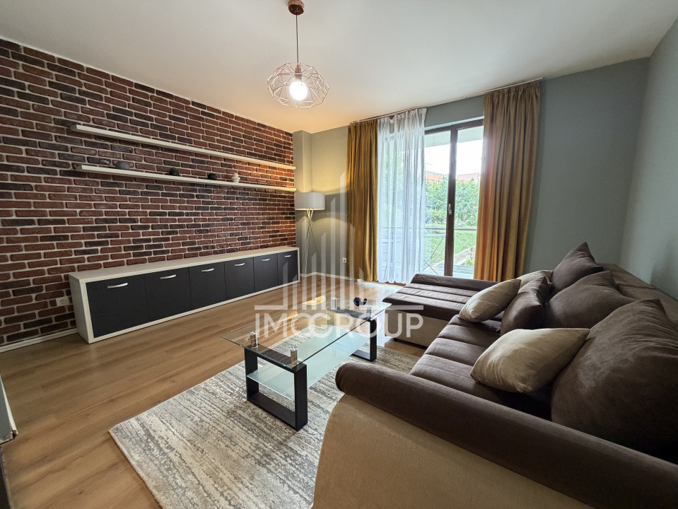 Apartament 3 camere,80 mp, 2 bai, balcon, parcare RIviera, langa  Iulius Mall.