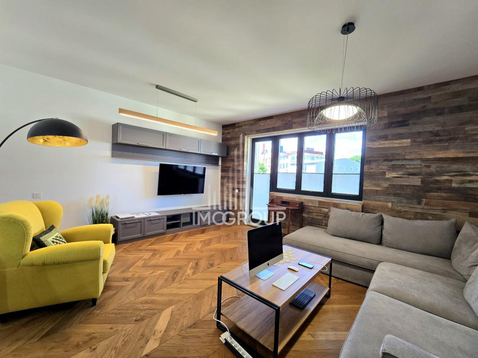 Apartament de lux 4 camere de închiriat – lângă UMF și Casa de Cultură