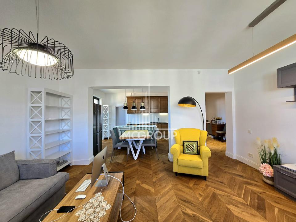 Apartament de lux 4 camere de închiriat – lângă UMF și Casa de Cultură