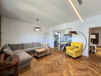 Apartament de lux 4 camere de închiriat – lângă UMF și Casa de Cultură
