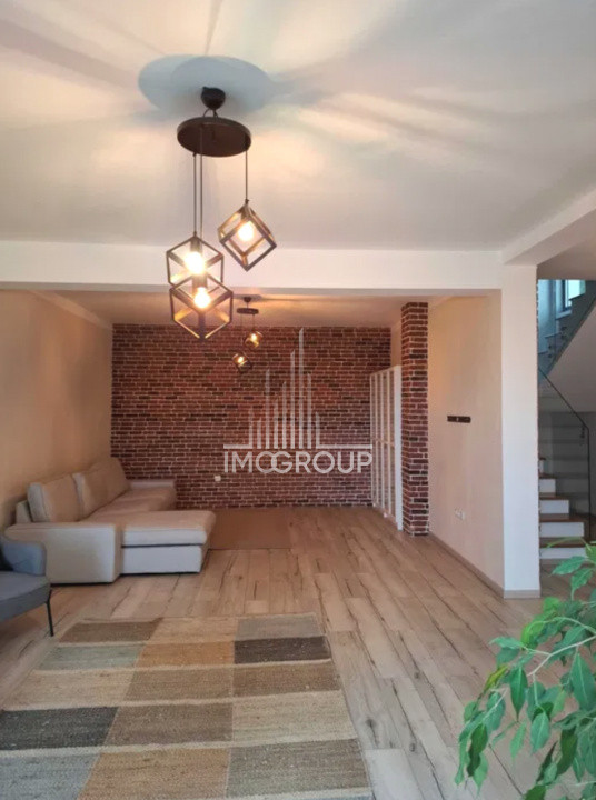 De închiriat – Duplex modern cu 4 camere | 160 mp utili | Curte 400 mp 