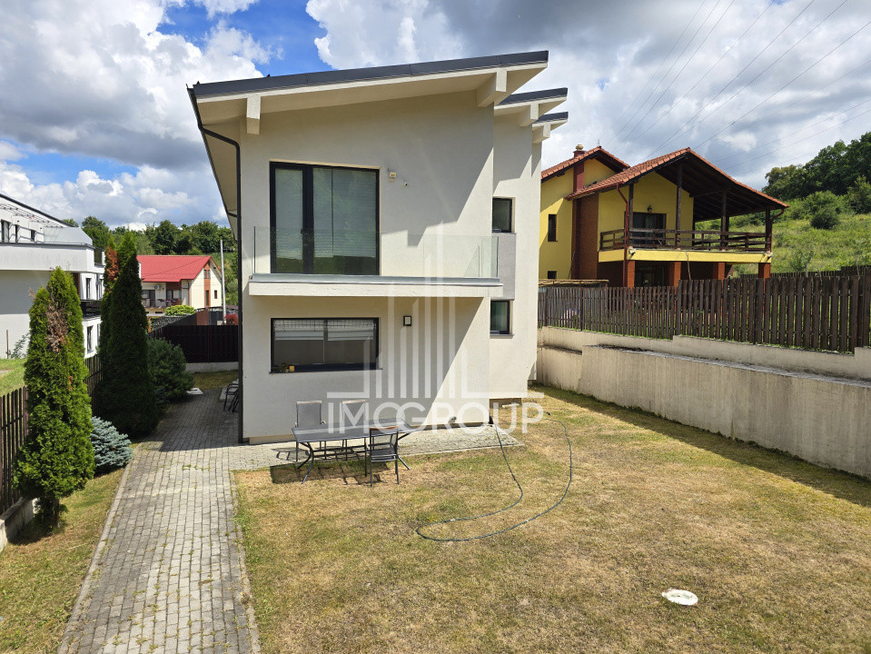 De închiriat langa padure casa 4 camere | 160 mp utili | Curte 400 mp 