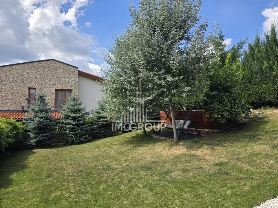 Casă individuală deosebită, cu grădină 850 mp, de închiriat, Europa