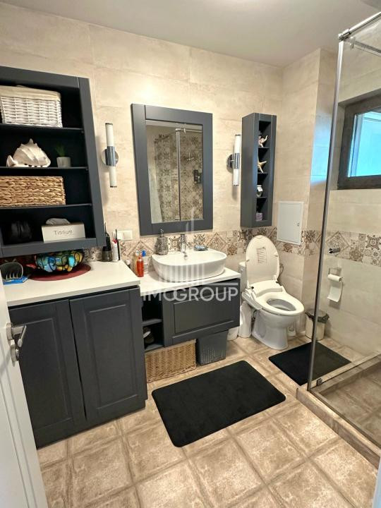 Apartament modern cu 3 camere de închiriat | Europa | 77 mp | 2 parcări 