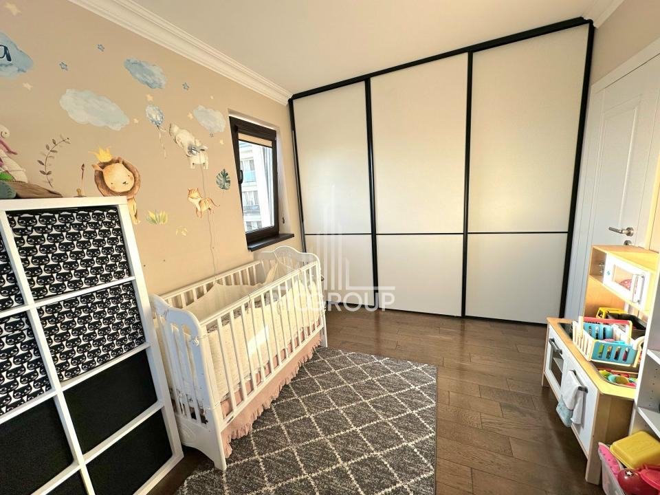 Apartament modern cu 3 camere de închiriat | Europa | 77 mp | 2 parcări 