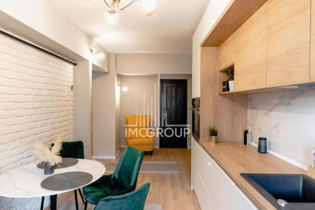 Apartament 3 camere si 2 bai de inchiriat pe str Observatorului, parcare
