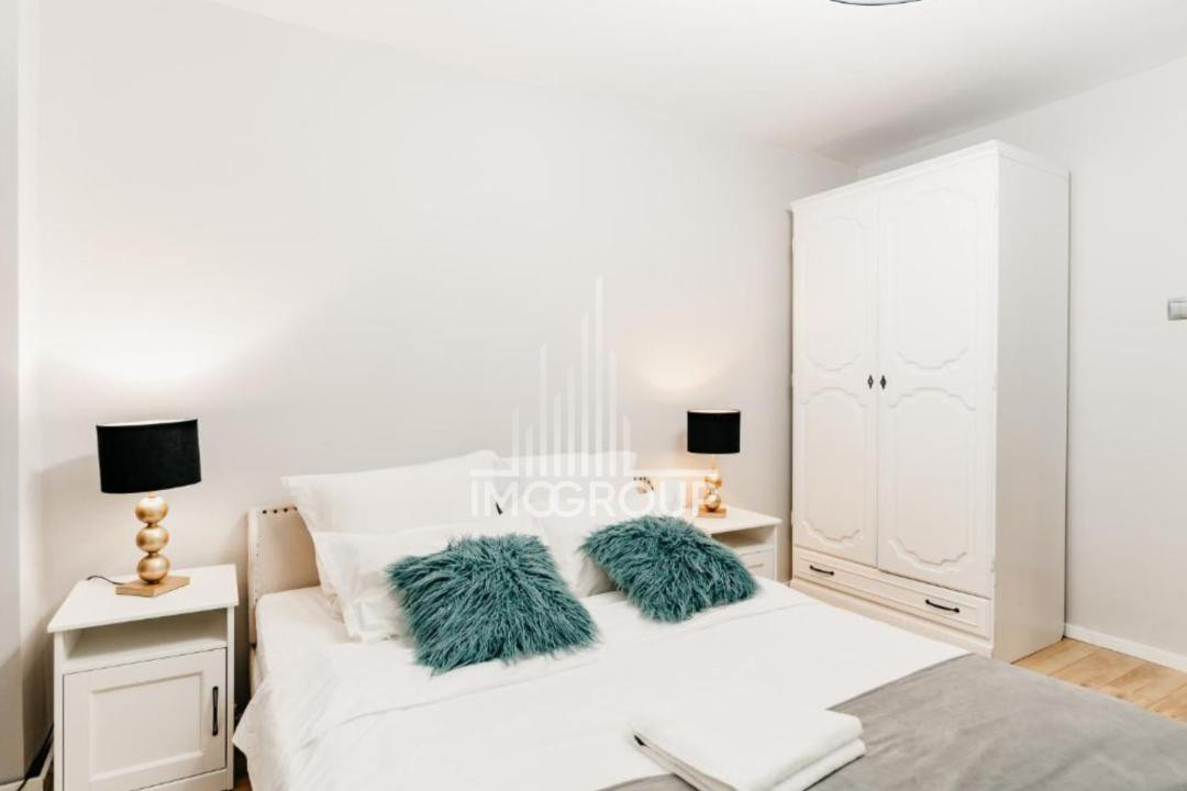 Apartament 3 camere si 2 bai de inchiriat pe str Observatorului, parcare