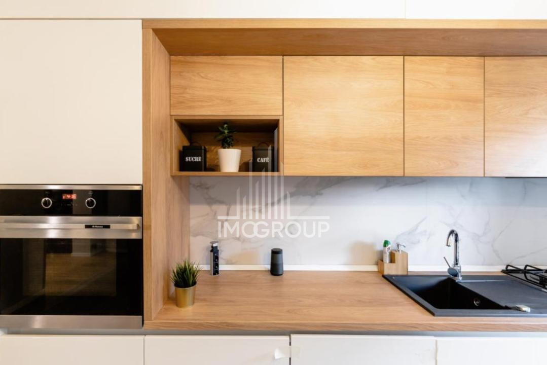 Apartament 3 camere si 2 bai de inchiriat pe str Observatorului, parcare