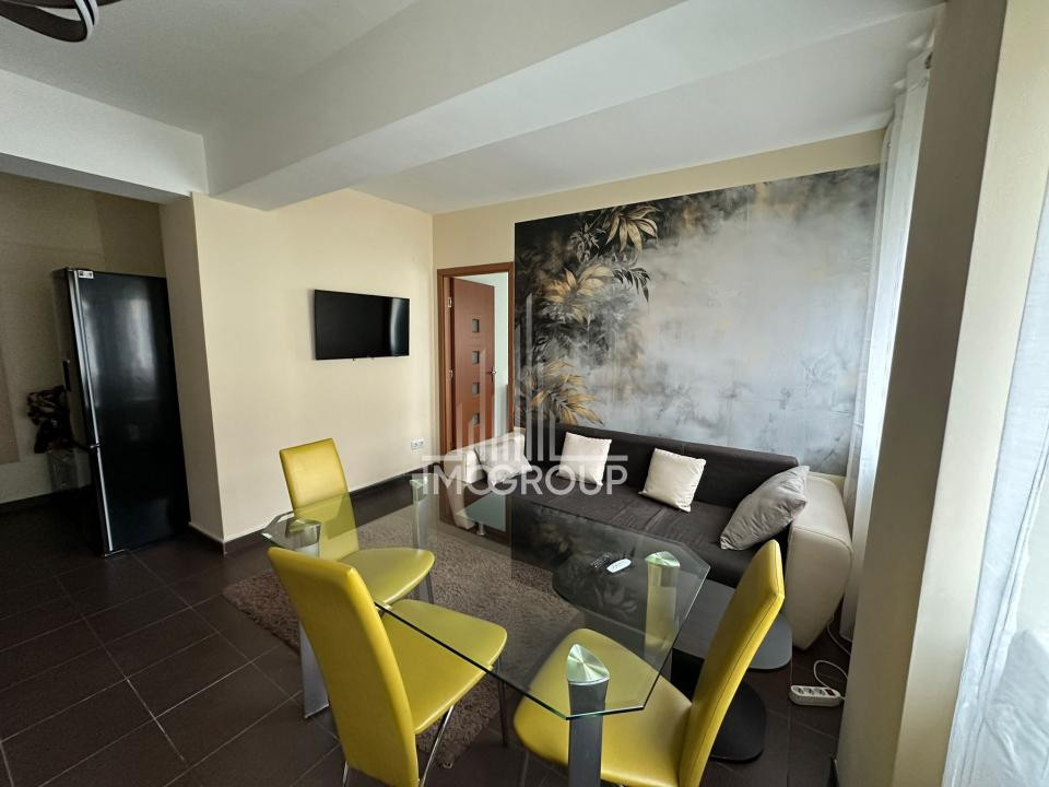 Apartament cu 3 camere de inchiriat in zona Semicentrala