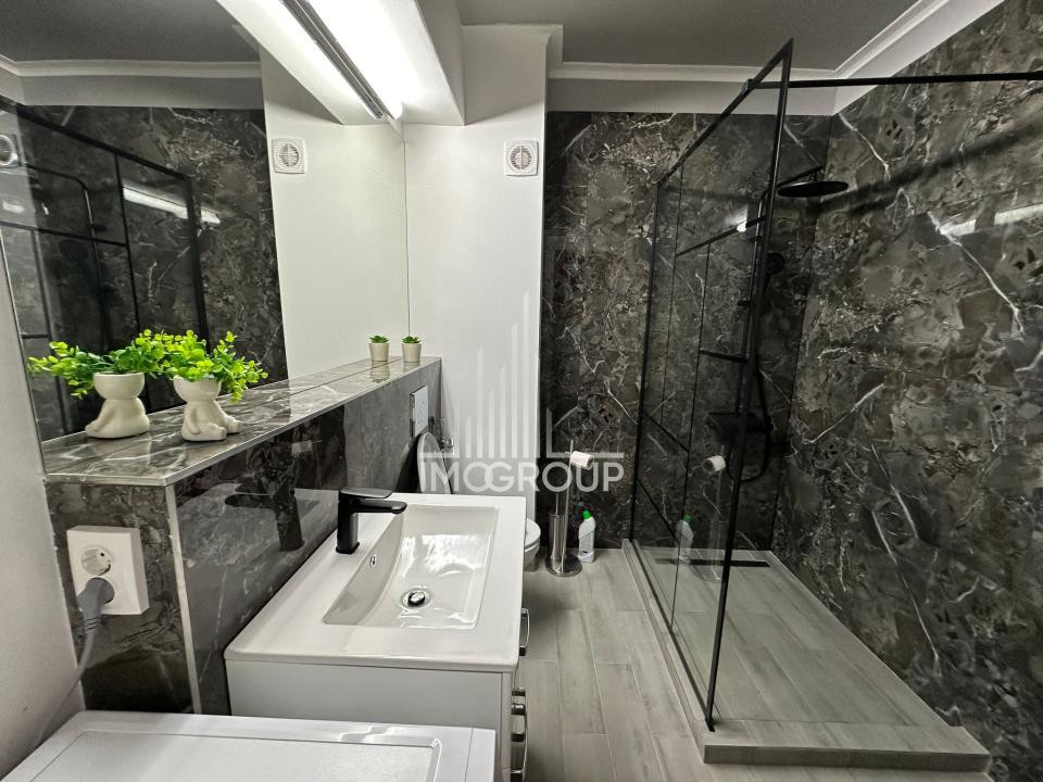 Apartament cu 3 camere de inchiriat in zona Semicentrala