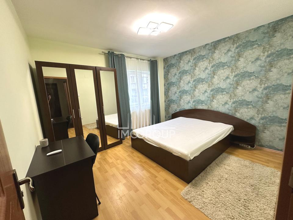 Apartament cu 3 camere de inchiriat in zona Semicentrala