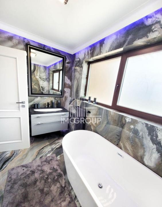 Casă individuală cu 4 camere lux de închiriat în Gruia – Piscina