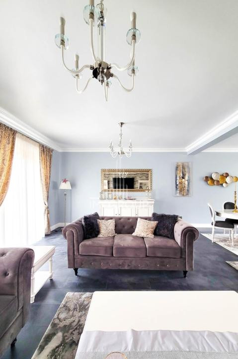 Casă individuală cu 4 camere lux de închiriat în Gruia – Piscina