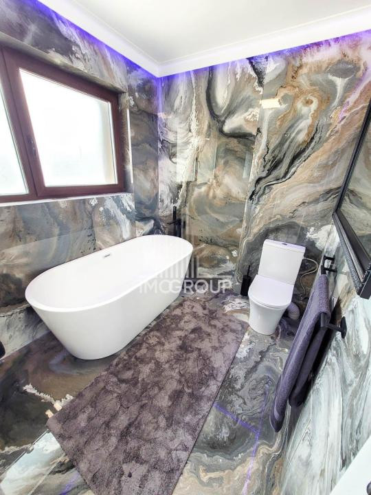 Casă individuală cu 4 camere lux de închiriat în Gruia – Piscina