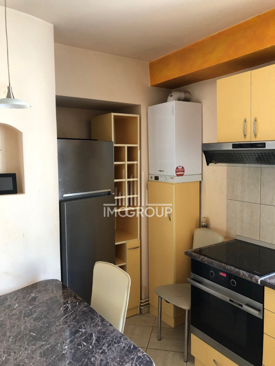 De inchiriat apartament 3 camere 2 bai Dorobantilor din 01.09